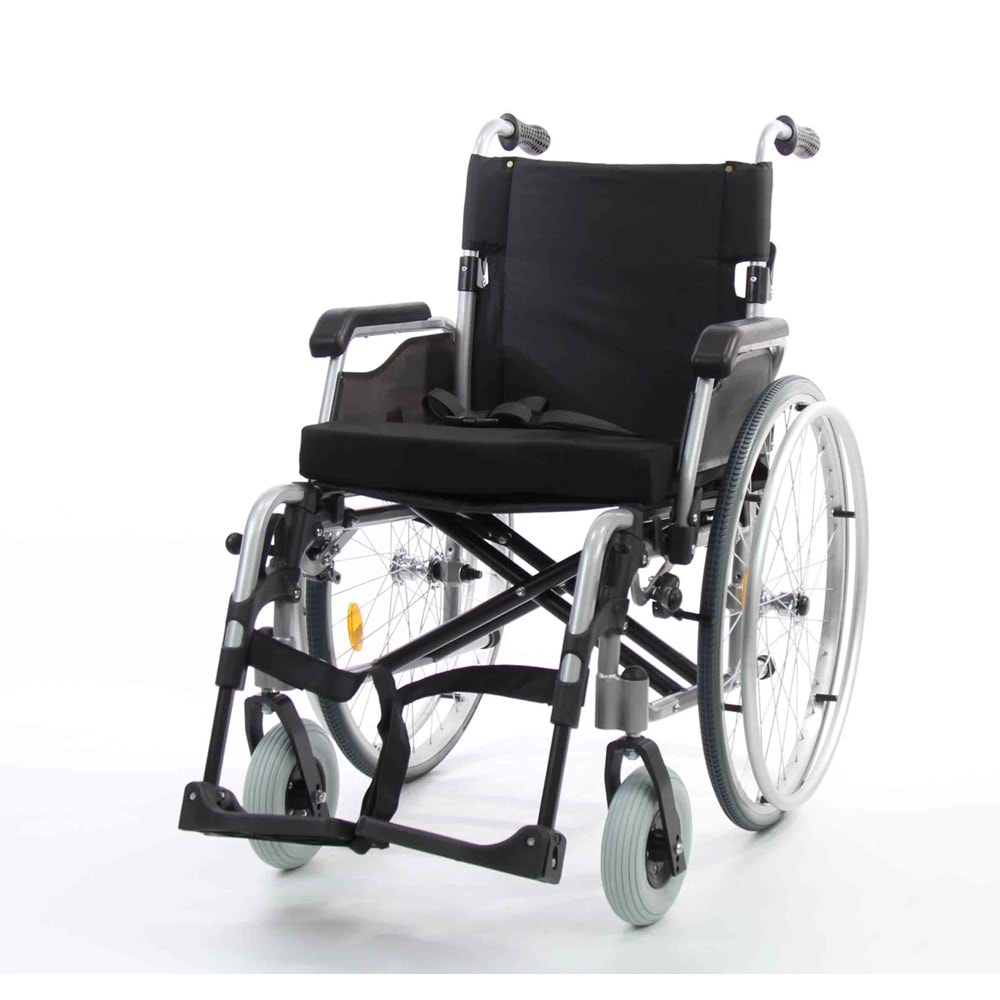 SW-M466 HAFİF MANUEL TEKERLEKLİ SANDALYE