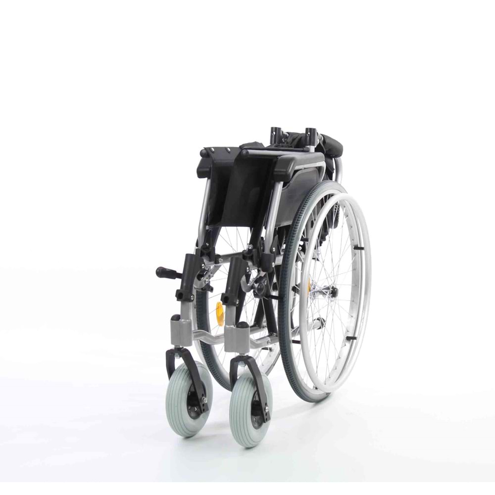 SW-M466 HAFİF MANUEL TEKERLEKLİ SANDALYE