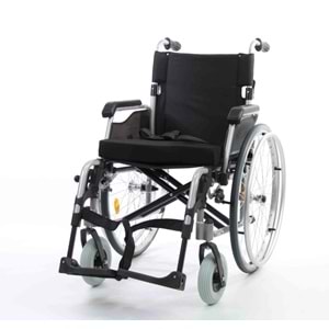 SW-M466 HAFİF MANUEL TEKERLEKLİ SANDALYE